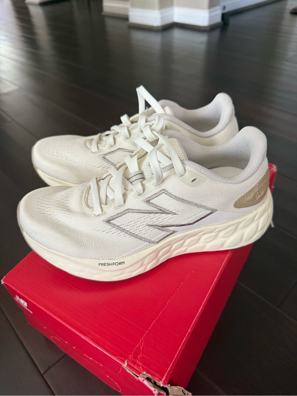 New Balance women running shoes
